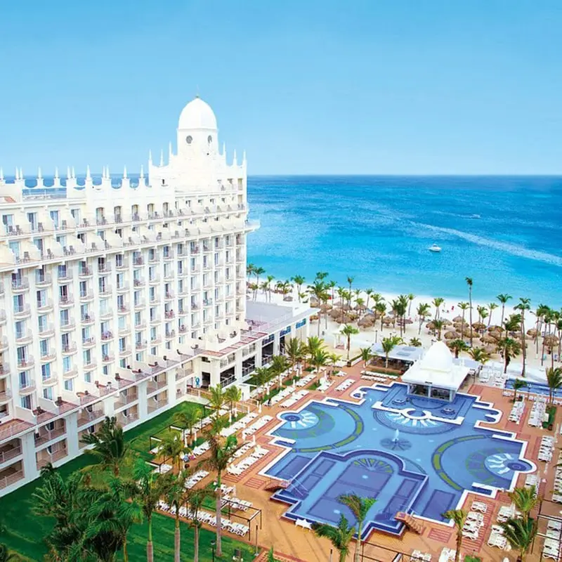 Aerial view of the Hotel RIU Palace Aruba with pool and Caribbean Sea