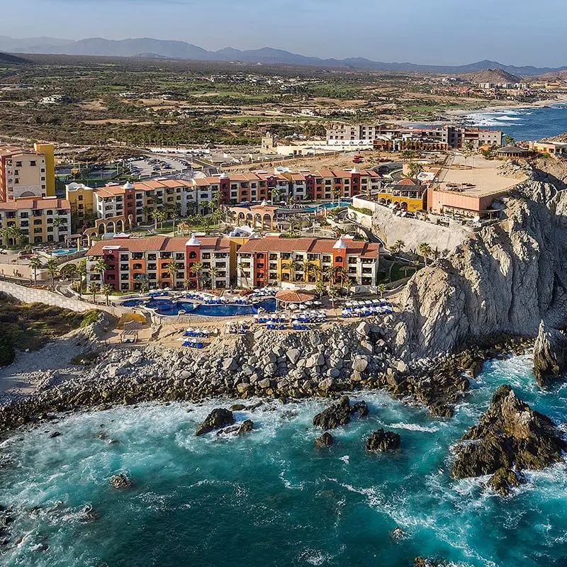 Hacienda Encantada sits perched on dramatic cliffs in Los Cabos.